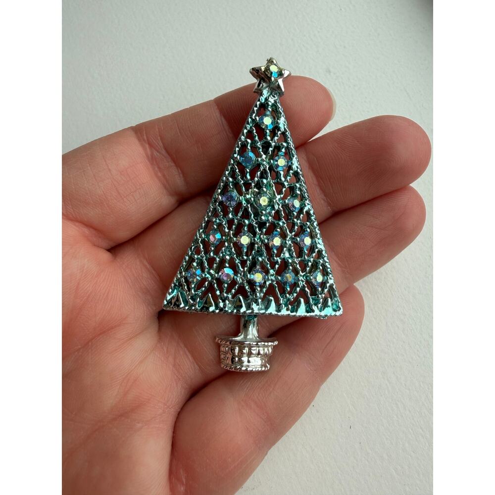 Vintage Silver Tone Blue Rhinestone Holiday Christmas Tree Brooch Pin - Picture 2 of 8